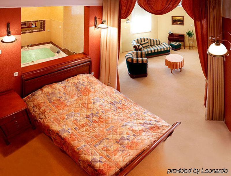 Hotel Calisia Kalisz (Greater Poland) Quarto foto